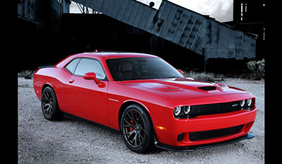 Dodge Challenger SRT 392 Hemi and SRT Hellcat 2015 front 2